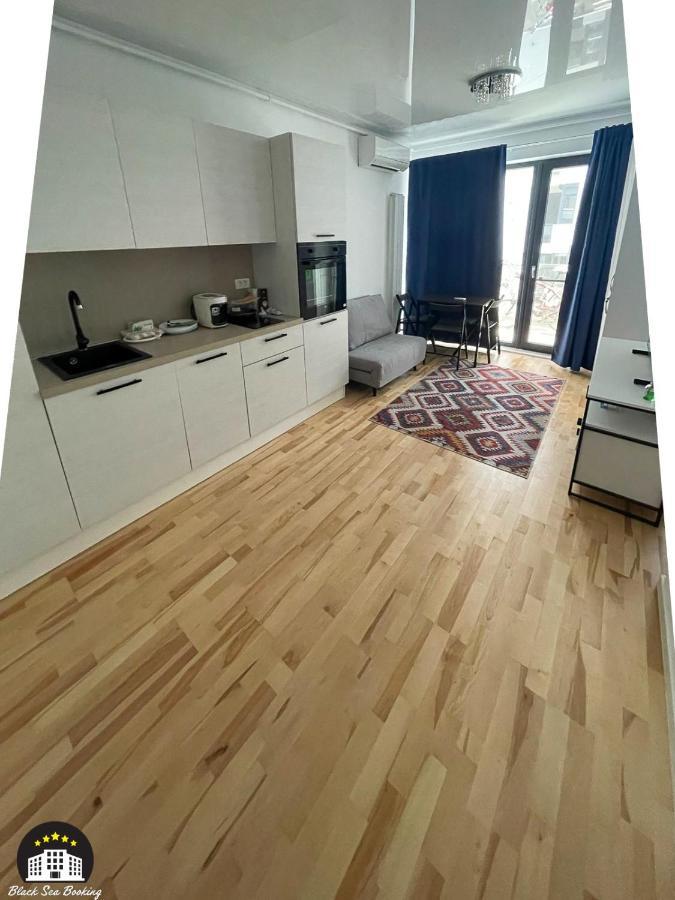 Black Sea Booking - Sky นาโวดาริ ภายนอก รูปภาพ